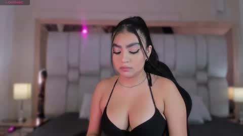 Snapshot of bela_cox chatting on 27, 9, 2025 Bela  online show from 27, 9, 2025