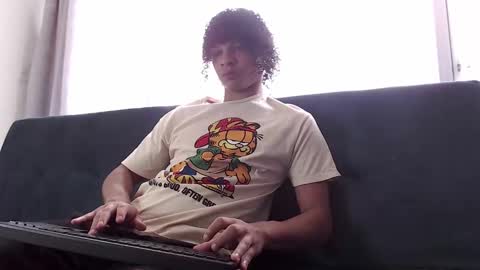 independent model online show from 29, 1, 2025