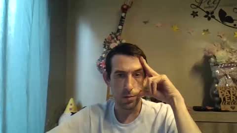 Snapshot of belgianboy33 chatting on 6, 11, 2025 Dreamcock online show from 6, 11, 2025