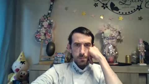 Snapshot of belgianboy33 chatting on 13, 11, 2025 Dreamcock online show from 13, 11, 2025
