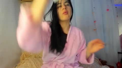 modelo independiente online show from 13, 1, 2026