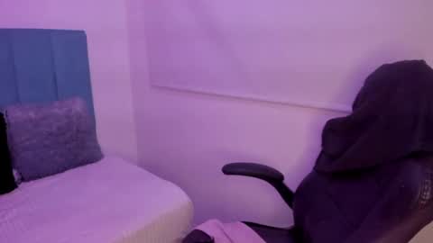 Snapshot of belinda_ws chatting on 26, 9, 2025 Bella online show from 26, 9, 2025