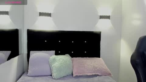 Snapshot of belinda_ws chatting on 30, 9, 2025 Bella online show from 30, 9, 2025