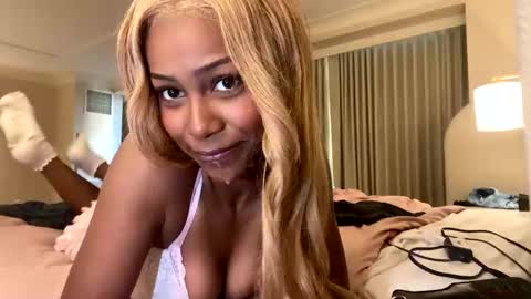 bella19sua online show from 5, 10, 2025