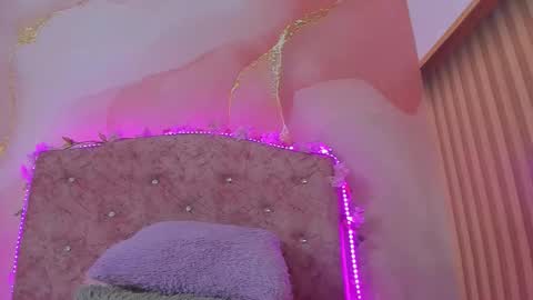 Melanie  online show from 20, 12, 2025