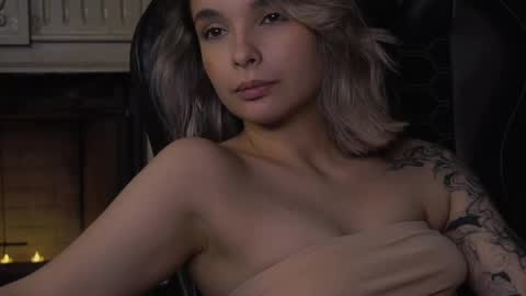 Snapshot of bella_alita chatting on 21, 2, 2025 lita online show from 21, 2, 2025