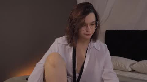  lita  online show from 25, 10, 2025