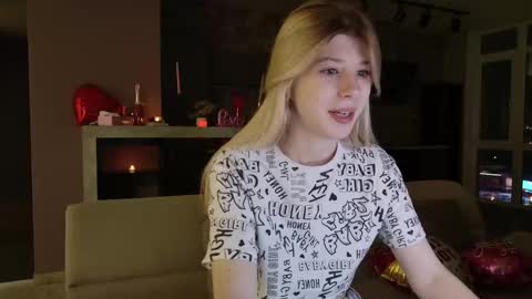 Snapshot of bella_amoury chatting on 16, 2, 2025 Bella online show from 16, 2, 2025