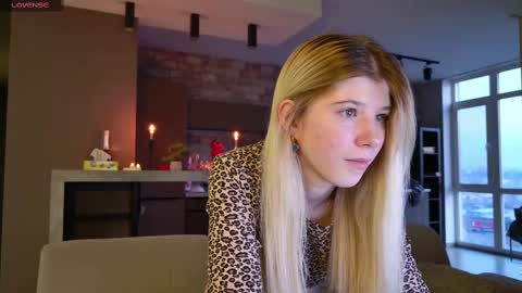 Snapshot of bella_amoury chatting on 10, 3, 2025 Bella online show from 10, 3, 2025