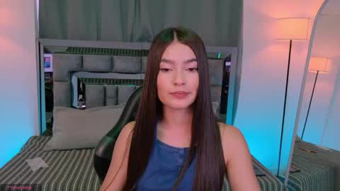 Snapshot of bella_clark2 chatting on 26, 4, 2026 Bella online show from 26, 4, 2026