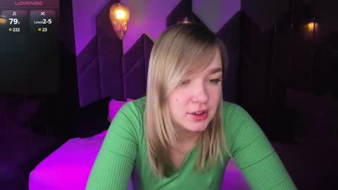 Snapshot of bella_cosmos chatting on 11, 3, 2025 Bella online show from 11, 3, 2025