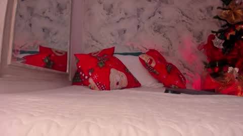 Dessi  online show from 3, 12, 2025