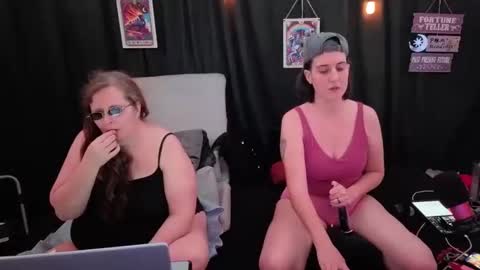 Bella James online show from 4, 11, 2025