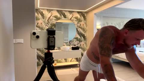Snapshot of bella_john_grey chatting on 2, 5, 2026 online show from 2, 5, 2026