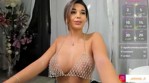 bella_posh online show from 14, 11, 2025