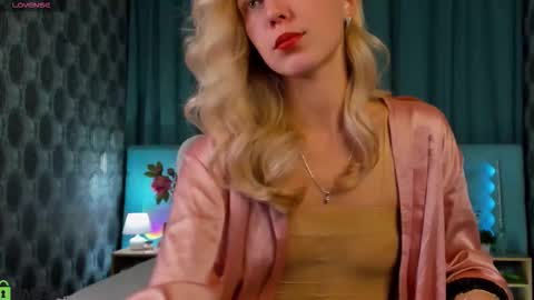 Bella online show from 15, 9, 2025