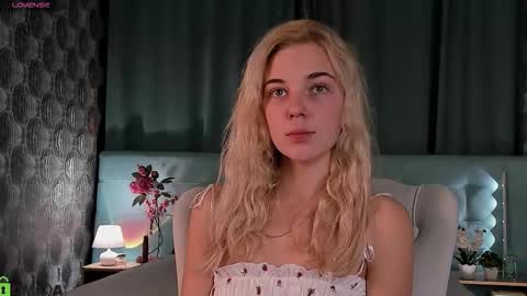 Bella online show from 24, 9, 2025