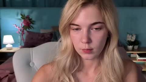 Bella online show from 30, 11, 2025