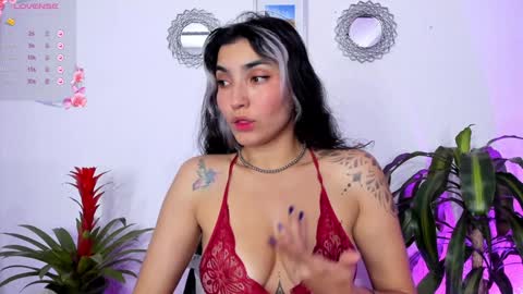 Bella online show from 25, 1, 2025