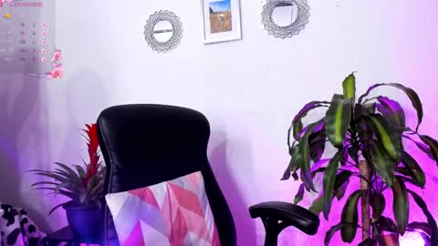 Bella online show from 5, 2, 2025