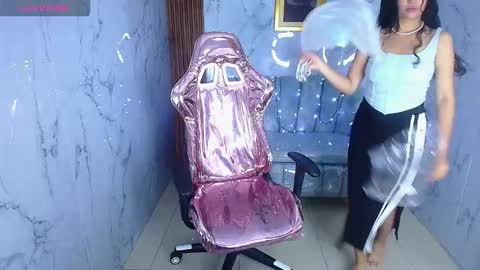 Snapshot of bella_vibes_s chatting on 5, 1, 2026 Bella online show from 5, 1, 2026