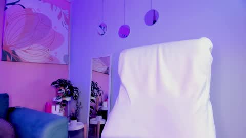 BELLA online show from 17, 9, 2025