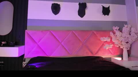 Snapshot of bella_williiams_ chatting on 19, 11, 2025 Bella online show from 19, 11, 2025