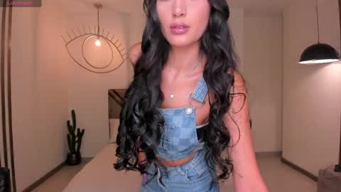  Bella C  online show from 6, 4, 2026