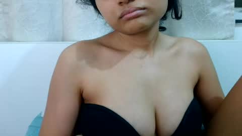 Snapshot of bellacrystall chatting on 15, 6, 2026 bellacrystall online show from 15, 6, 2026