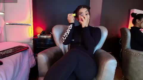 Snapshot of bellafernandez chatting on 5, 6, 2026 Bella online show from 5, 6, 2026