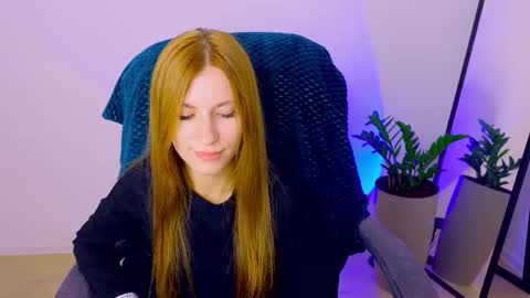 Snapshot of bellafoxi chatting on 15, 9, 2025 BellaFoxi online show from 15, 9, 2025