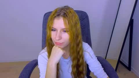 Snapshot of bellafoxi chatting on 23, 10, 2025 BellaFoxi online show from 23, 10, 2025