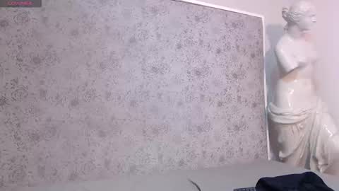 Snapshot of bellajhons_ chatting on 11, 9, 2025 Bella Jhons online show from 11, 9, 2025