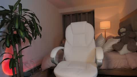 Snapshot of bellamia_ chatting on 2, 2, 2025 Bella Mia online show from 2, 2, 2025