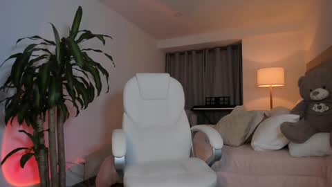 Snapshot of bellamia_ chatting on 15, 2, 2025 Bella Mia online show from 15, 2, 2025