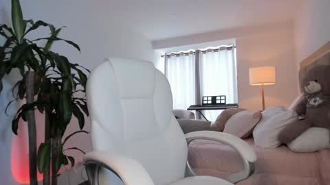 Snapshot of bellamia_ chatting on 1, 3, 2025 Bella Mia online show from 1, 3, 2025