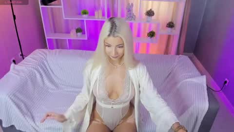 Snapshot of bellamur_ chatting on 12, 5, 2026 Bella online show from 12, 5, 2026