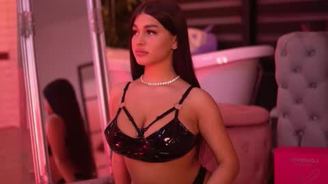 Bella online show from 28, 11, 2025