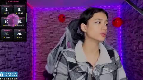   online show from 17, 10, 2025