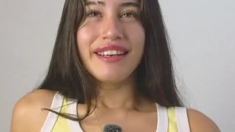 Snapshot of bellaroses__ chatting on 10, 7, 2026 Bella online show from 10, 7, 2026