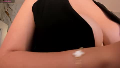  Bella Rose  online show from 14, 11, 2025