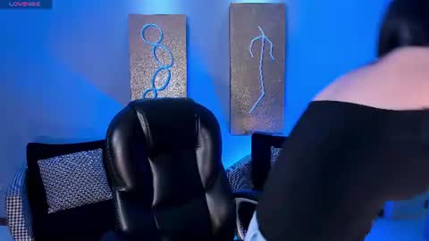 B E L L A  online show from 13, 6, 2026
