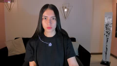 B E L L A  online show from 30, 6, 2026
