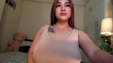 BELLA JONES online show from 6, 1, 2026