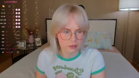 Bella online show from 25, 11, 2025