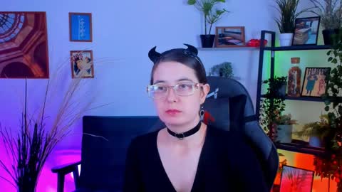Snapshot of bellatrixllestrange chatting on 23, 12, 2024 Bella. Ntmu online show from 23, 12, 2024