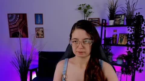 Snapshot of bellatrixllestrange chatting on 4, 1, 2025 Bella. Ntmu online show from 4, 1, 2025