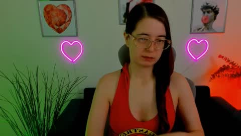 Snapshot of bellatrixllestrange chatting on 25, 2, 2025 Bella. Ntmu online show from 25, 2, 2025