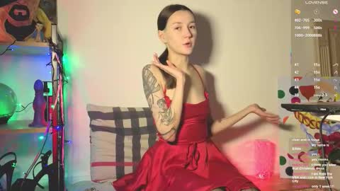 MY OLD PAGE IS NO LONGER. THIS IS MY NEW online show from 17, 12, 2025