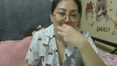 Bella online show from 10, 9, 2025